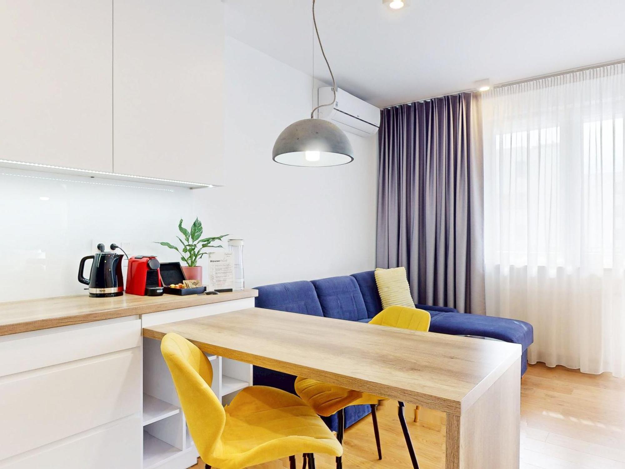 Apartament Green Z Garazem Podziemnym ワルシャワ エクステリア 写真